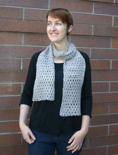 https://d24b8wp6jbsvpy.cloudfront.net/pattern_picture_w496s/85577/Tracery_Scarf.jpg