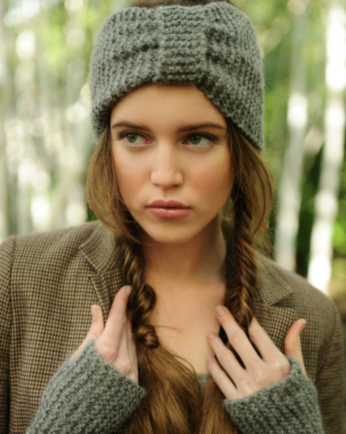 https://d24b8wp6jbsvpy.cloudfront.net/pattern_picture_w496s/93658/misty_headband_and_gauntlets_alpaca_knitwear_.jpg