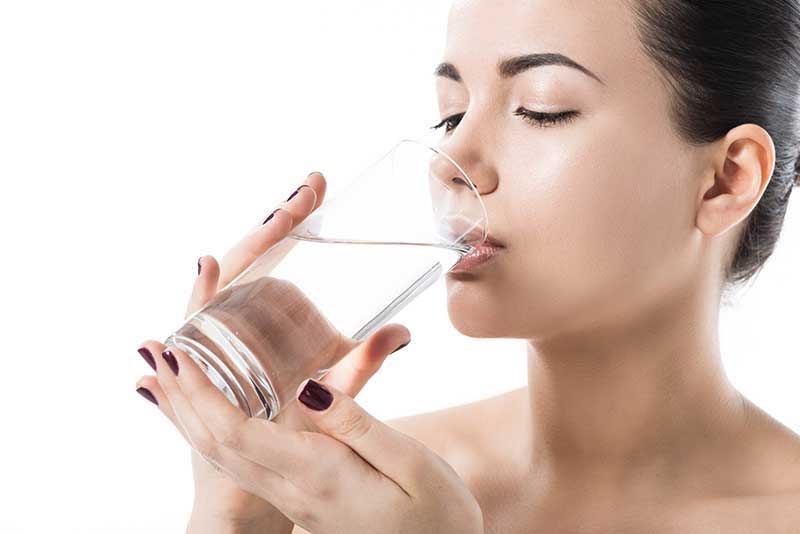 how does a home water filtration system work