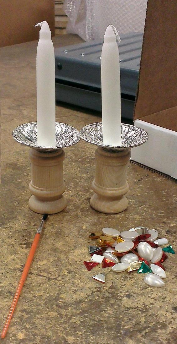 Shabbat of the Month Club: Candle Lighting
