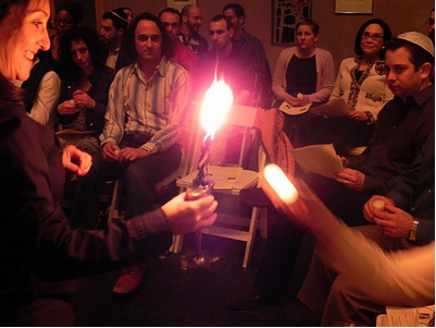 Commemorating the Holocaust on Yom HaShoah 2011
