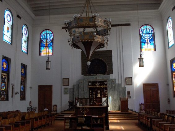 I already feel Jewish, so why should I belong to a synagogue? 