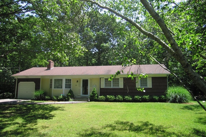 13 Petticoat Ln, Shelter Island