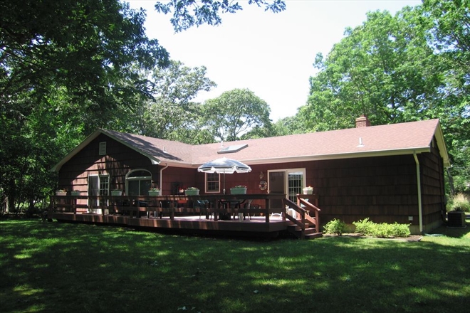 13 Petticoat Ln, Shelter Island