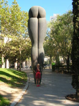 Cheeky Sculpture in Barcelona