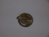 Very small grub-type thing