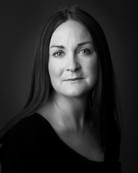 Portrait_for_web_bw-800px-_profile