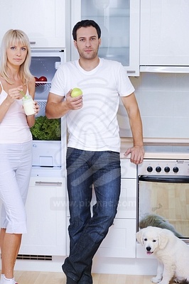 Young Couple in Kitchen,  interiorfotografie