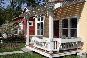http://s3.amazonaws.com/placester-wordpress/blogs.dir/1775/files/2012/12/Cottages_Conover_Kirkl_opt-234451-300x200.jpg