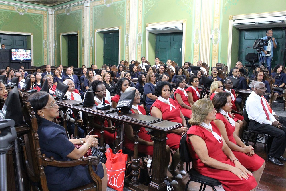 Imagem de capa - Obreiros de Salvador recebem homenagem na Câmara Municipal