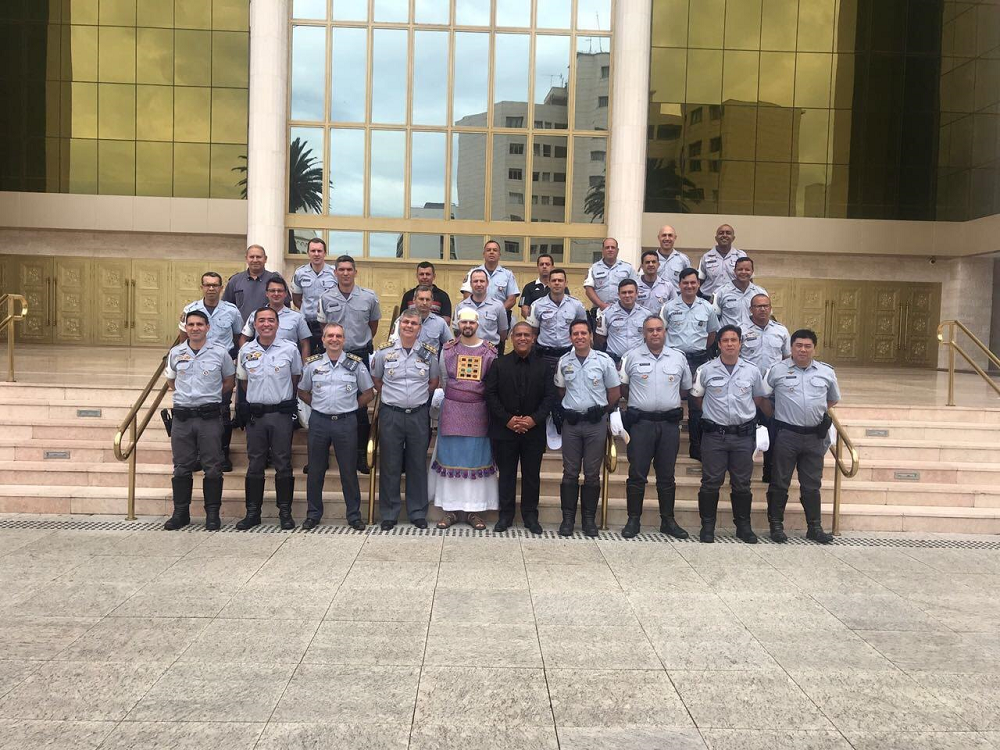 Imagem de capa - Policiais paulistas visitam o Templo de Salomão