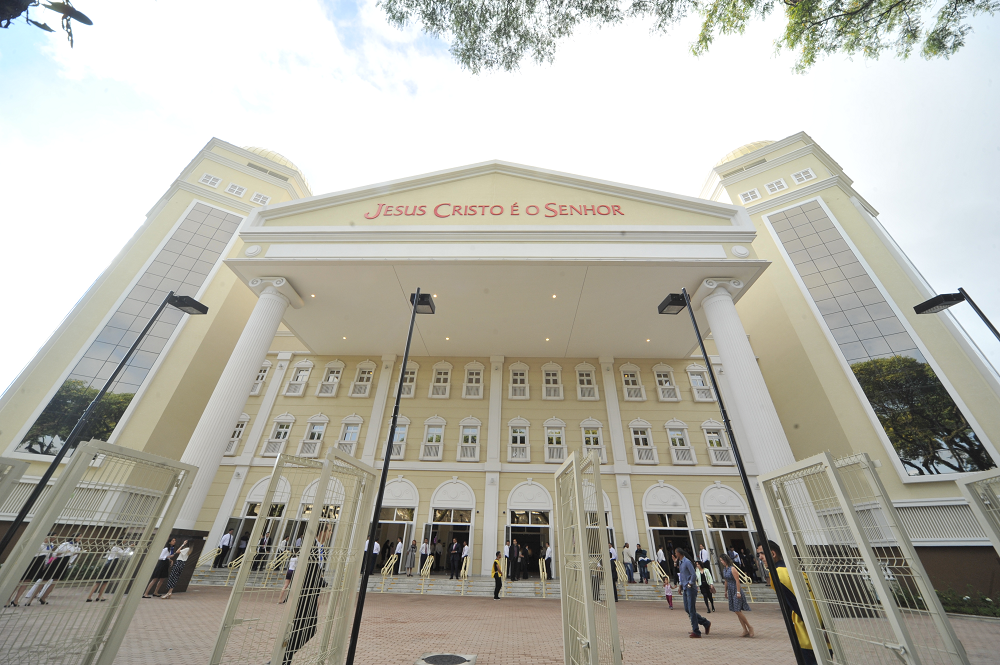 Templo Maior é inaugurado em Curitiba Portal Oficial da Igreja Universal do