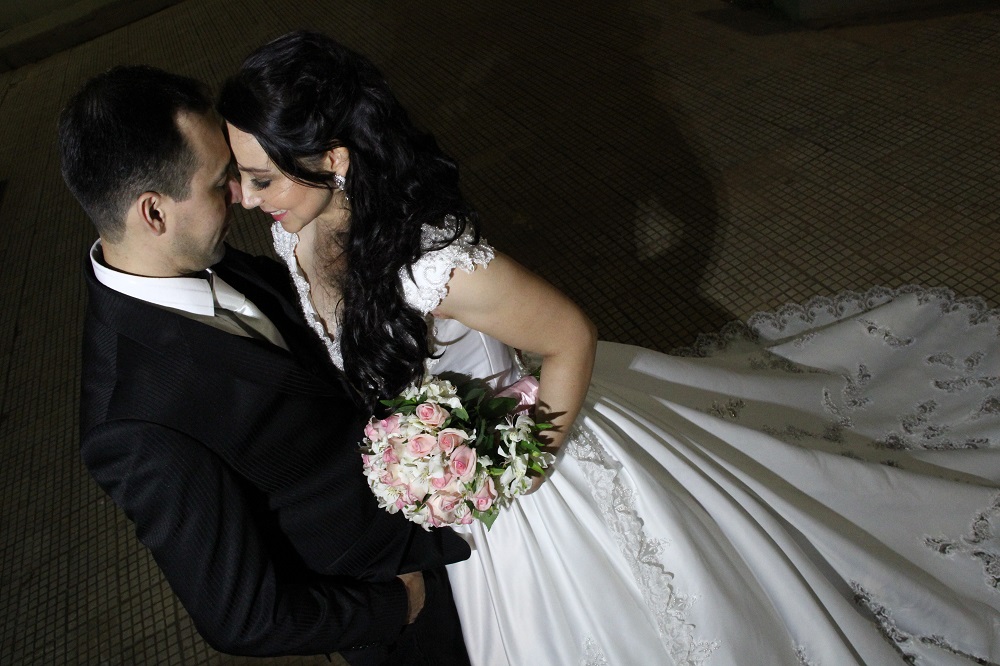 Imagem de capa - O que é preciso para se casar na Universal