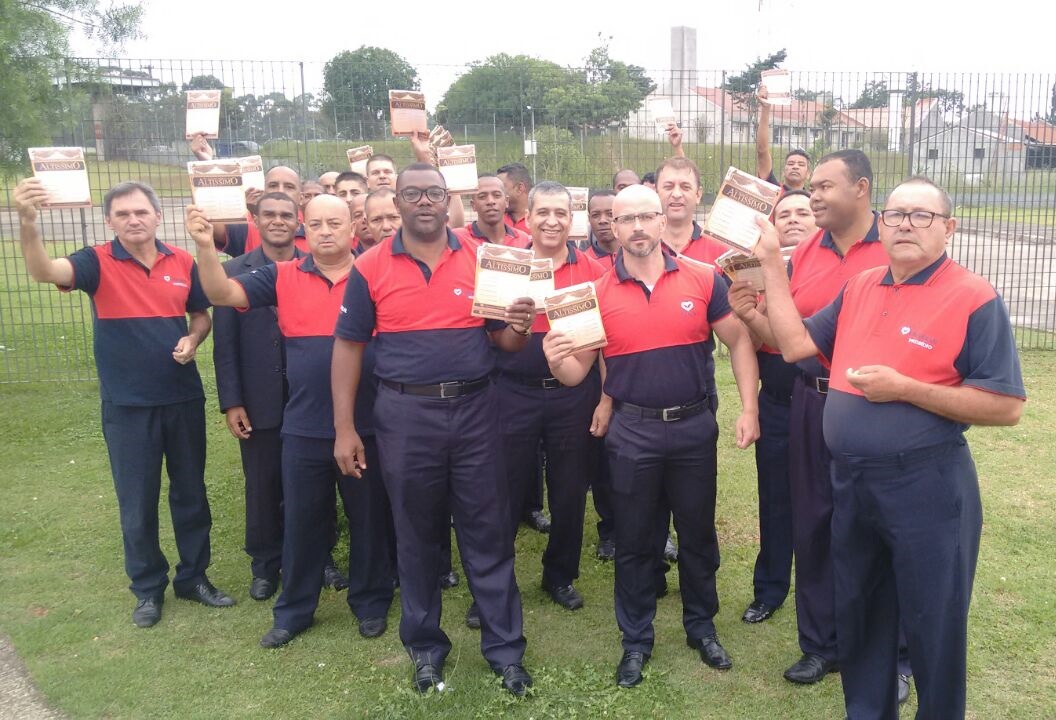 Detentos buscam entrar no Esconderijo do Altíssimo