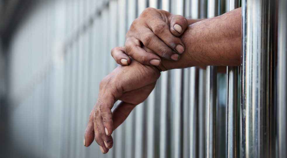 Universal de Cabo Verde realiza doação em presídio