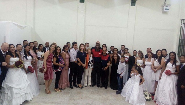 UNP realiza casamento coletivo em presídio de Pernambuco