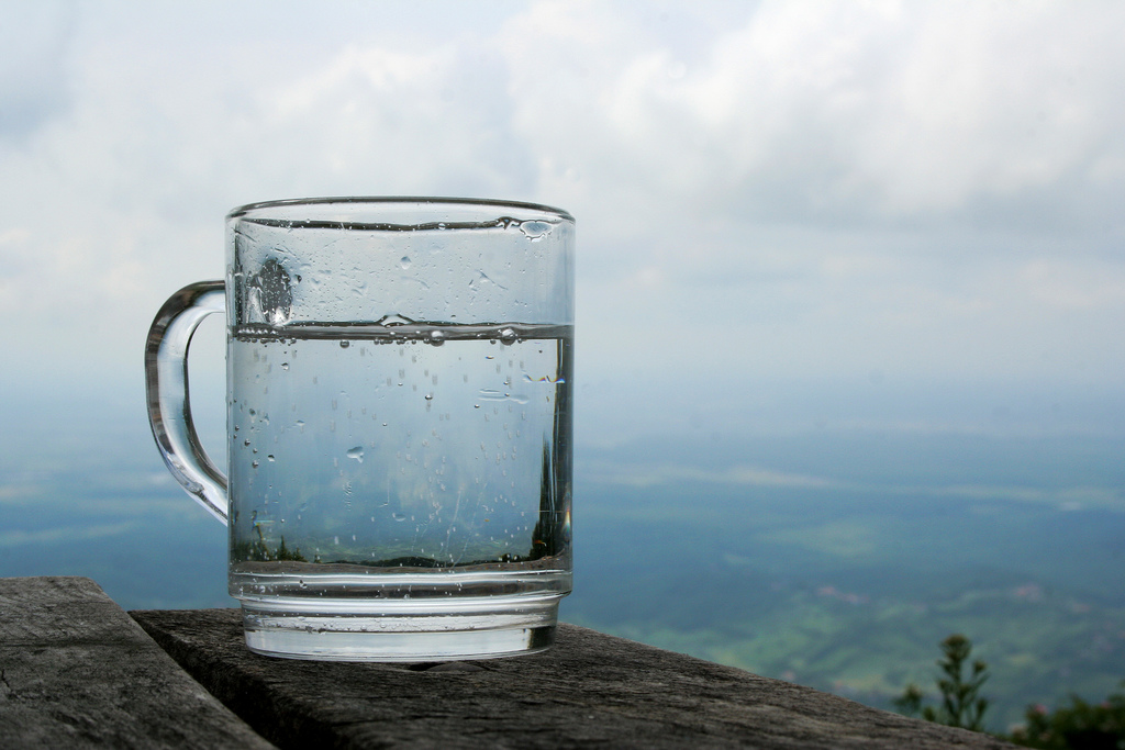 Seu copo está meio cheio ou meio vazio?