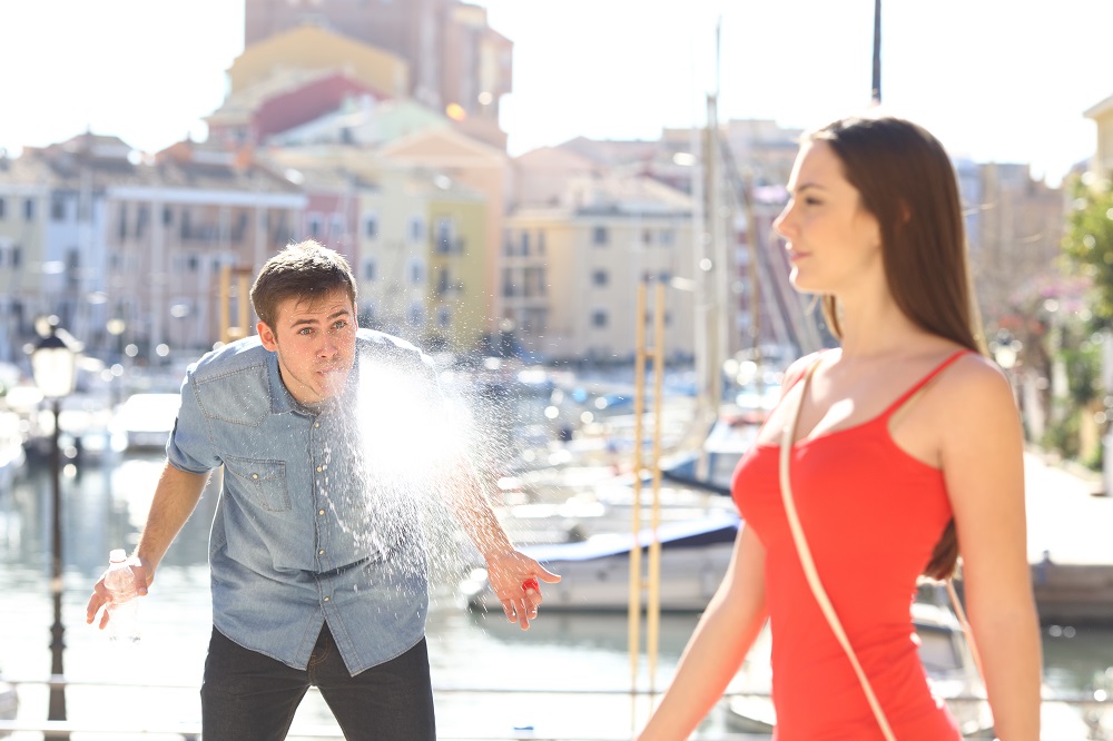 Imagem de capa - Cantadas indesejadas também são formas de assédio