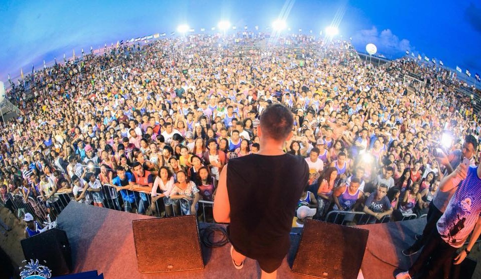 Imagem de capa - Futshow Beach 2018 reúne milhares de jovens em Fortaleza