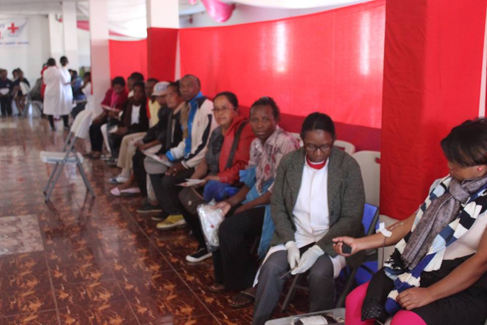Universal realiza campanha de doação de sangue em Madagascar