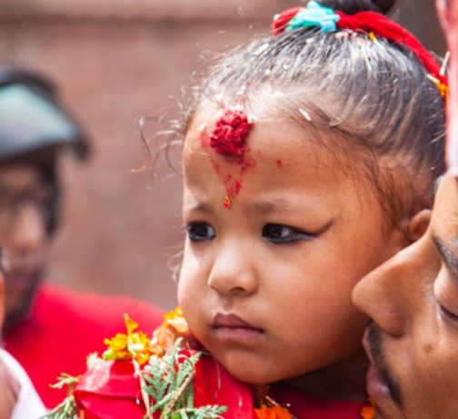O que a Bíblia diria sobre deusa menina do Nepal?
