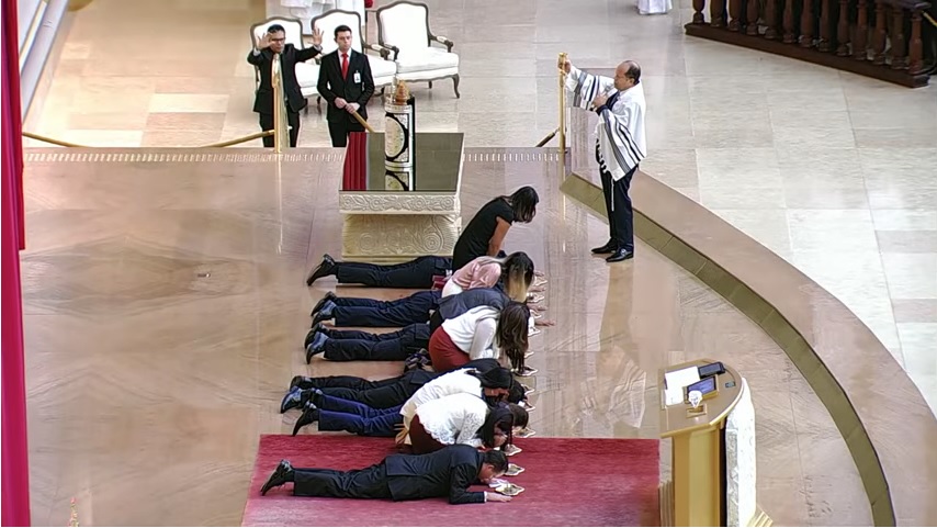Pastores são consagrados no Templo de Salomão