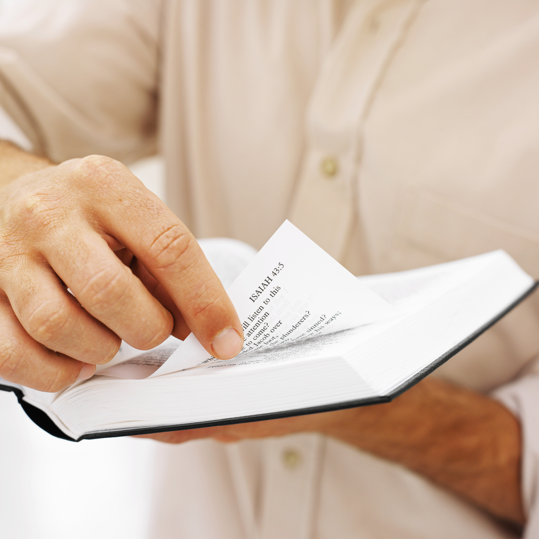 Imagem de capa - Bíblia em 1 ano - Leia o 273º dia