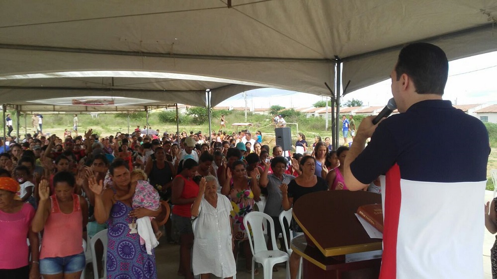 Imagem de capa - Ação social ajuda centenas de famílias carentes em Alagoas