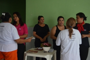 Convertida quando estava presa, em liberdade ela decidiu se batizar nas águas