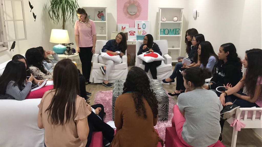 Você conhece a Godllywood School?