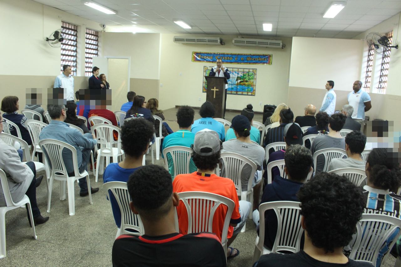 A resposta de Deus para um interno desprezado