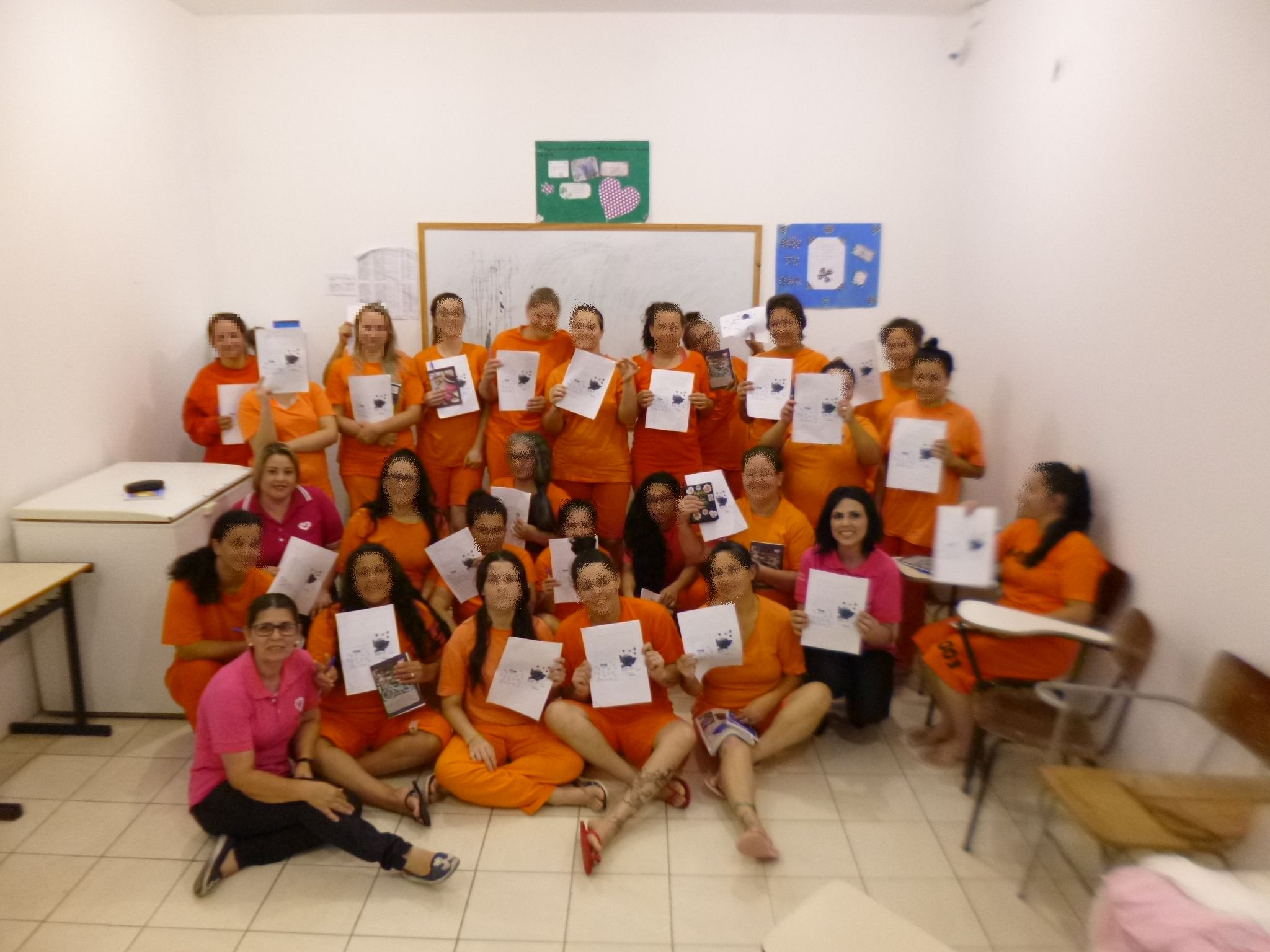 Curso de design de sobrancelhas ajuda a tirar mulheres da criminalidade