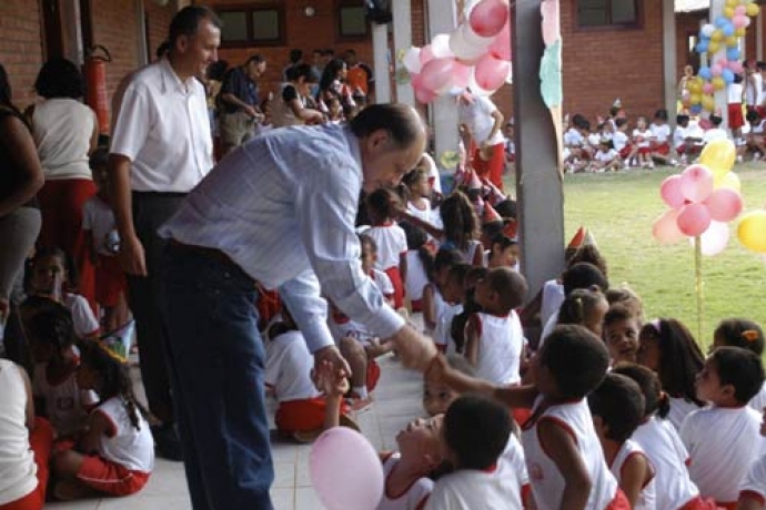 Uma reportagem fez o bispo Macedo querer mudar uma situação