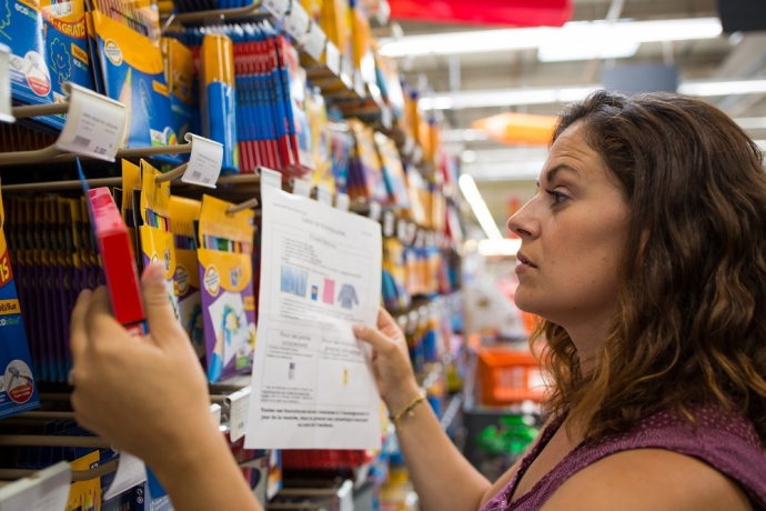 Como gastar menos na compra do material escolar