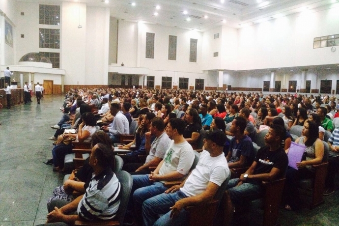 Reunião dos Afastados acolhe pessoas que estão longe de Deus