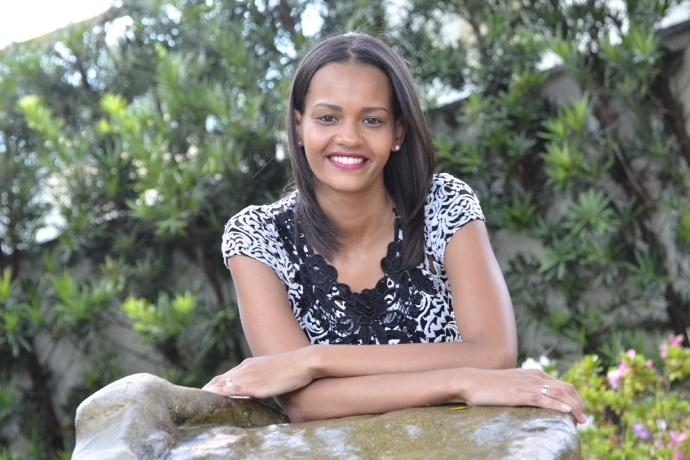 “Sobrevivi para mostrar que a fé pode curar o que é incurável para os médicos”