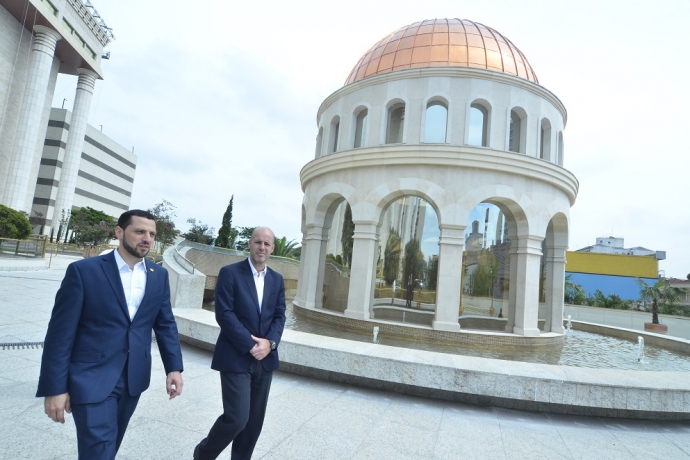 “Uma conexão especial com o povo hebreu”