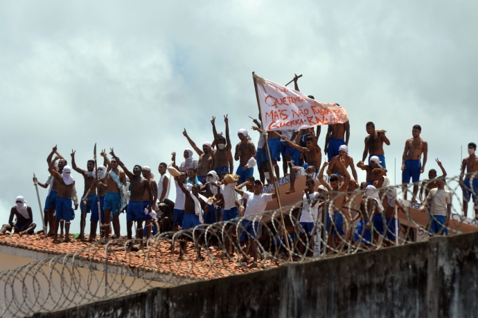 Crise no sistema penitenciário