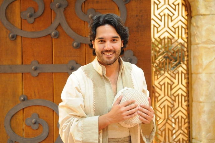 Um rapaz com o impulso da juventude