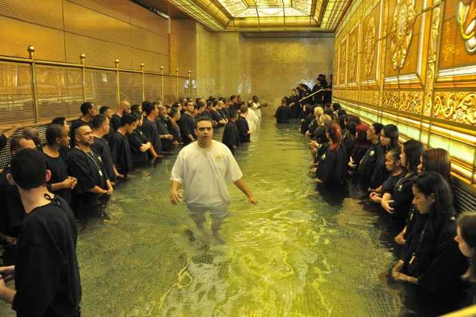 Imagem de capa - Entenda a real importância do batismo nas águas