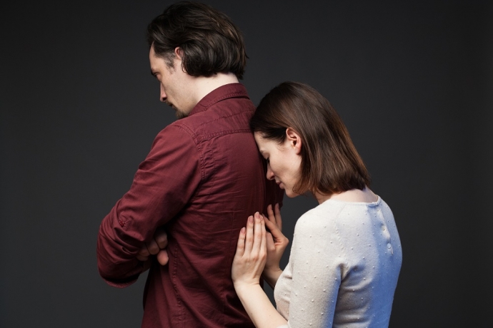 “Sou casada há três anos, o amo, mas não sou correspondida”