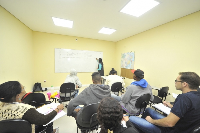 Imagem de capa - Alfabetização de jovens e adultos é a missão do Ler e Escrever desde 1996