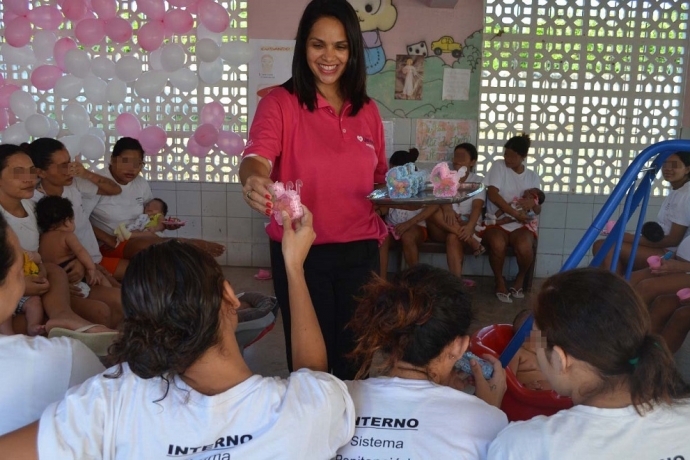 Mães reclusas participam de café da tarde