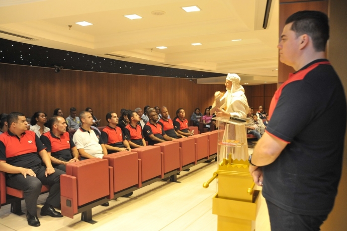 Reclusos do CPP de Franco da Rocha visitam o Templo de Salomão