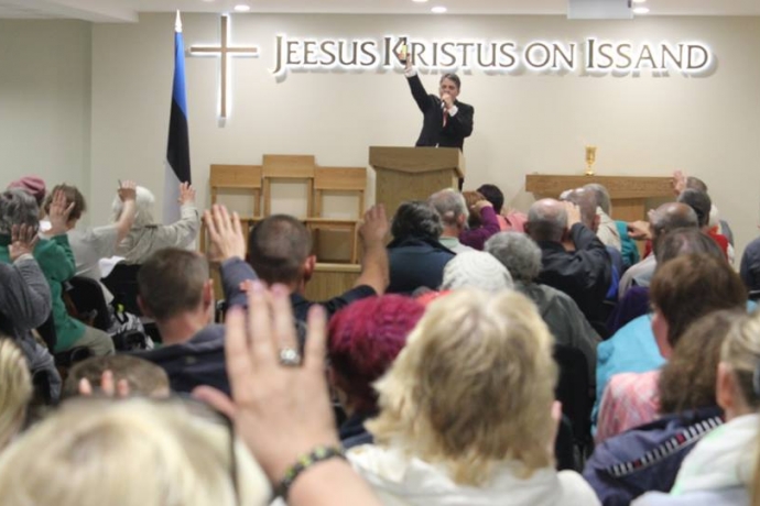 Saiba como foi a inauguração de novo templo na Estônia