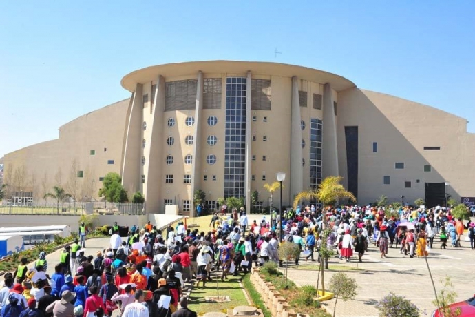 Universal leva 25 mil mulheres às ruas na África do Sul em marcha especial