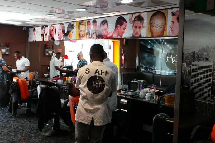 Reunião da Universal lota ginásio na Bolívia