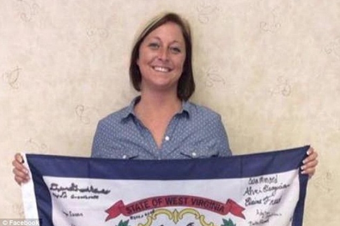 Prefeita renuncia após apoiar ofensa racista