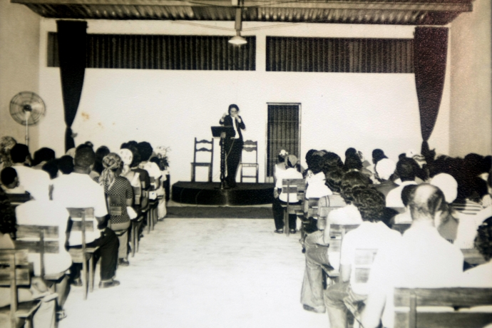 Imagem de capa - A primeira Universal