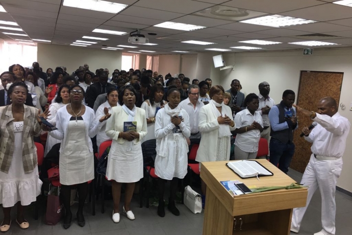 Novo templo da Universal é inaugurado em Melun, na França